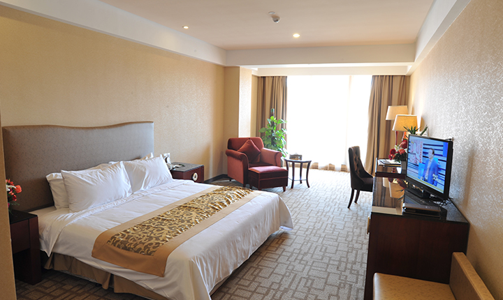 高级房/豪华房+双人早餐+双人温泉门票+双人南武当滑雪门票