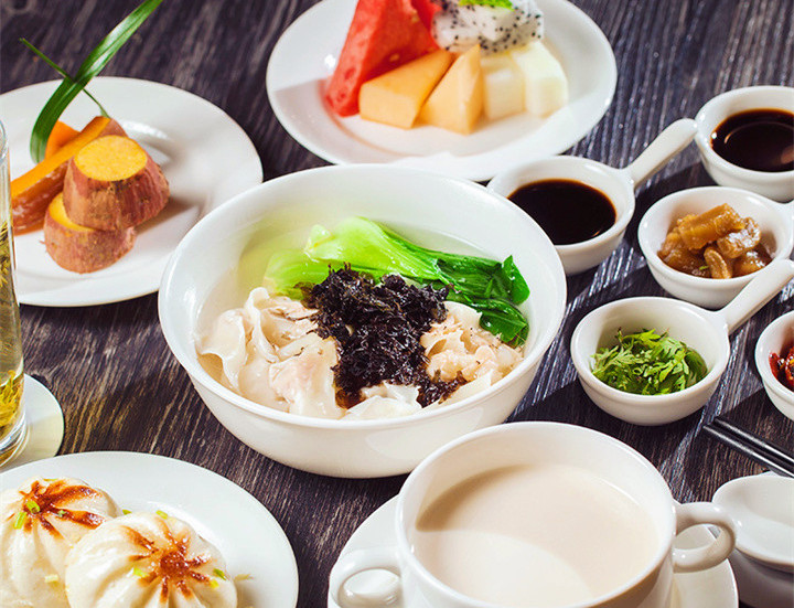 自助早餐.jpg