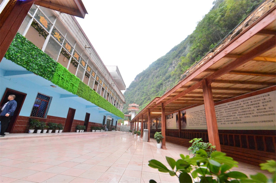 1761880848533877.jpg 微信图片_2025-10-31_105557_837.jpg