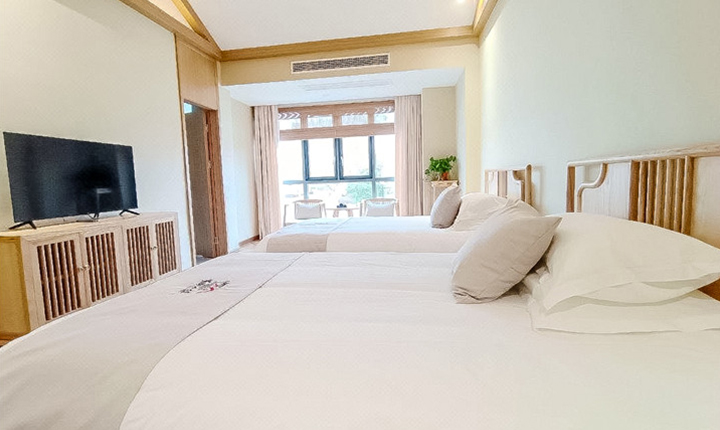 豪华标间（1.35m*2m*2张）