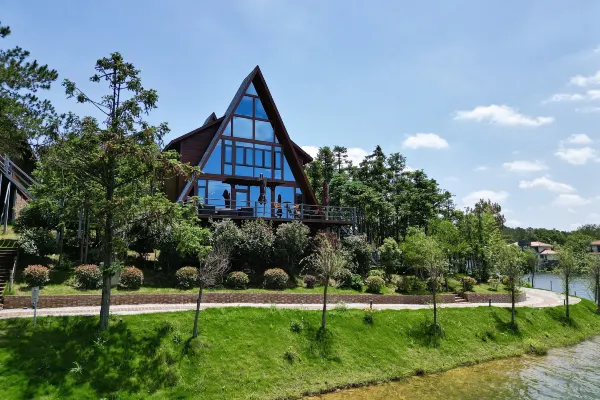 奢华私汤湖景五房505