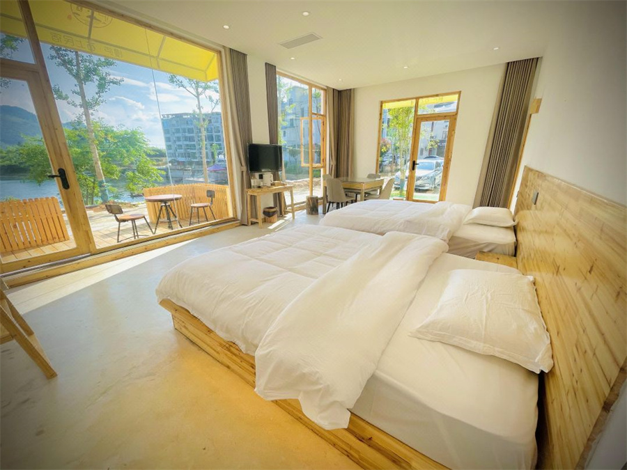 仙岛湖 慢庐石上民宿180°湖景棋牌双床房(不含早餐)