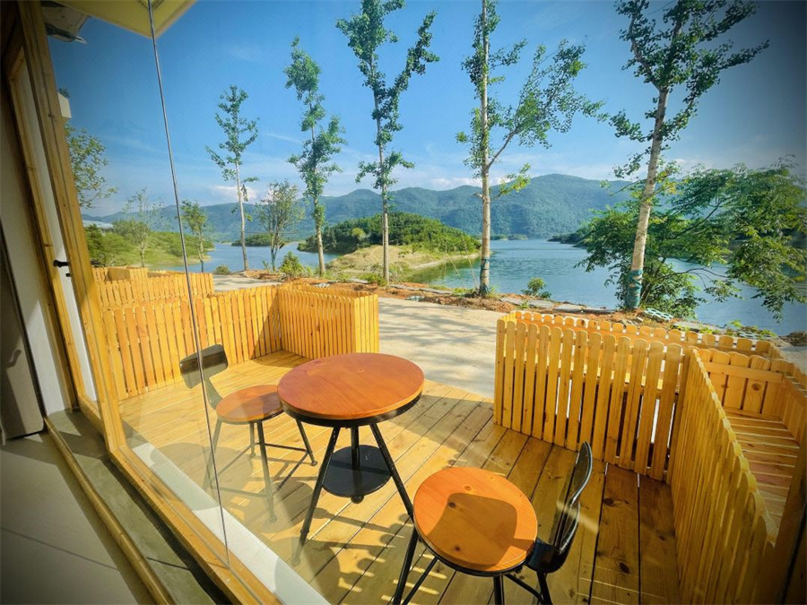 仙岛湖 慢庐石上民宿180°湖景棋牌双床房(不含早餐)