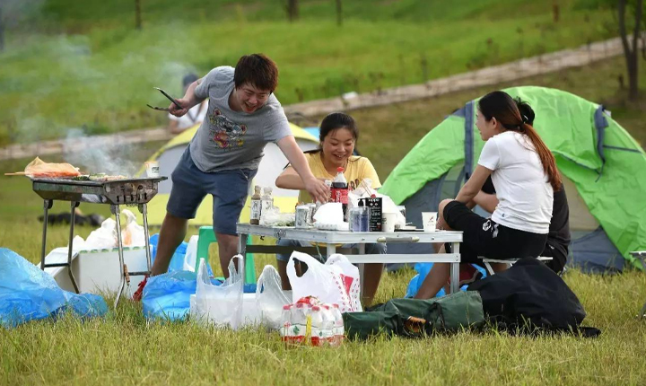 露营4人套装（含天幕、桌椅、烤炉）