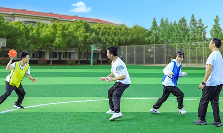 女王躲避球