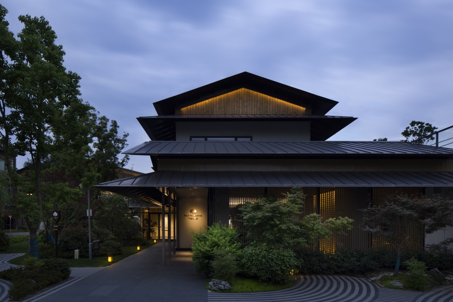 住滑套餐/住千里走单骑民宿亲水露台房，体验滑雪尽享嗨假期！