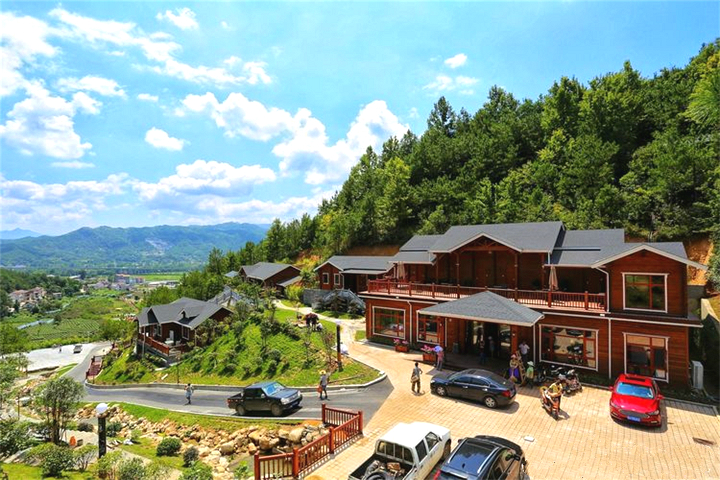 见龙山庄周末不加价~488享双人森林童话木屋滑雪套餐