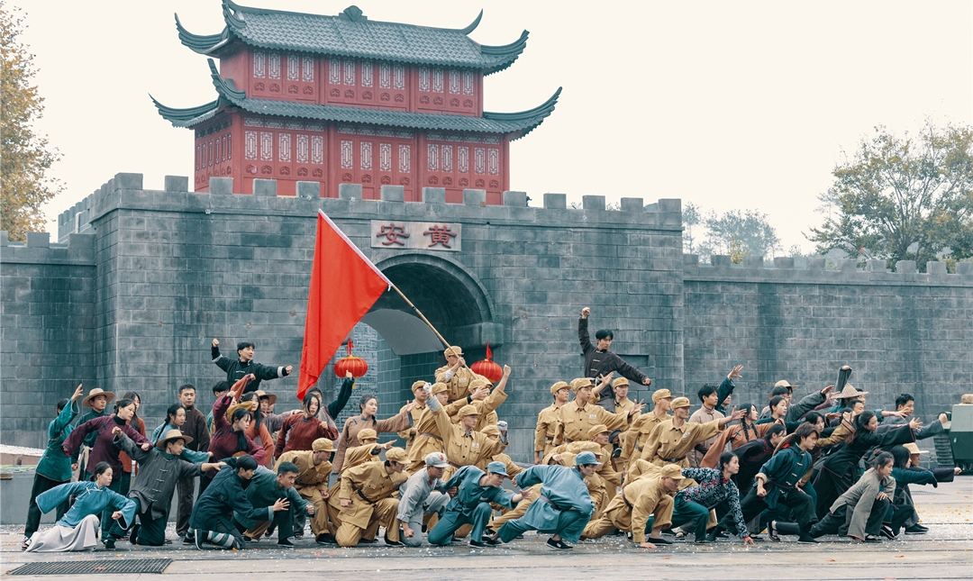 红色情怀游：天台山风景区（红色圣山）——将军红四方景区——七里坪长胜街——华润希望小镇——七里坪八一村（阆苑清风民宿）——盐店河村/观音阁村