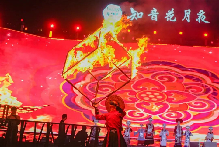 新春漫游线路一：非遗年味游（武汉花博汇—知音童谷—新农牛肉旗舰店）