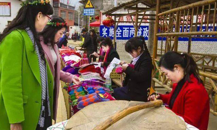 汤冲村特产超市