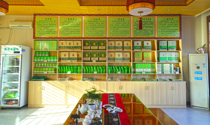 李山村特产超市